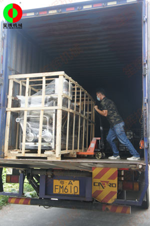 廣州客戶隨車(chē)自提現(xiàn)貨渦流洗菜機(jī)組！