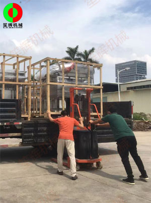 渦流洗菜機(jī)等蔬果清洗加工機(jī)械發(fā)貨交付江西客戶！